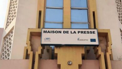 Photo of Face aux mesures liberticides: La presse malienne serre les collets du ministre MAIGA
