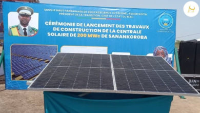 Photo of ASSIMI GOÏTA LANCE LES TRAVAUX DE CONSTRUCTION DE LA PLUS GRANDE CENTRALE SOLAIRE , L’étape de Sanankoroba n’est que le début d’une série de construction de central solaire »