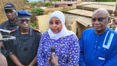 Photo of Pluies diluviennes sur Bamakao: Le Colonel Assa Badiallo TOURE, exprime la compassion du gouvernement aux sinistrés.